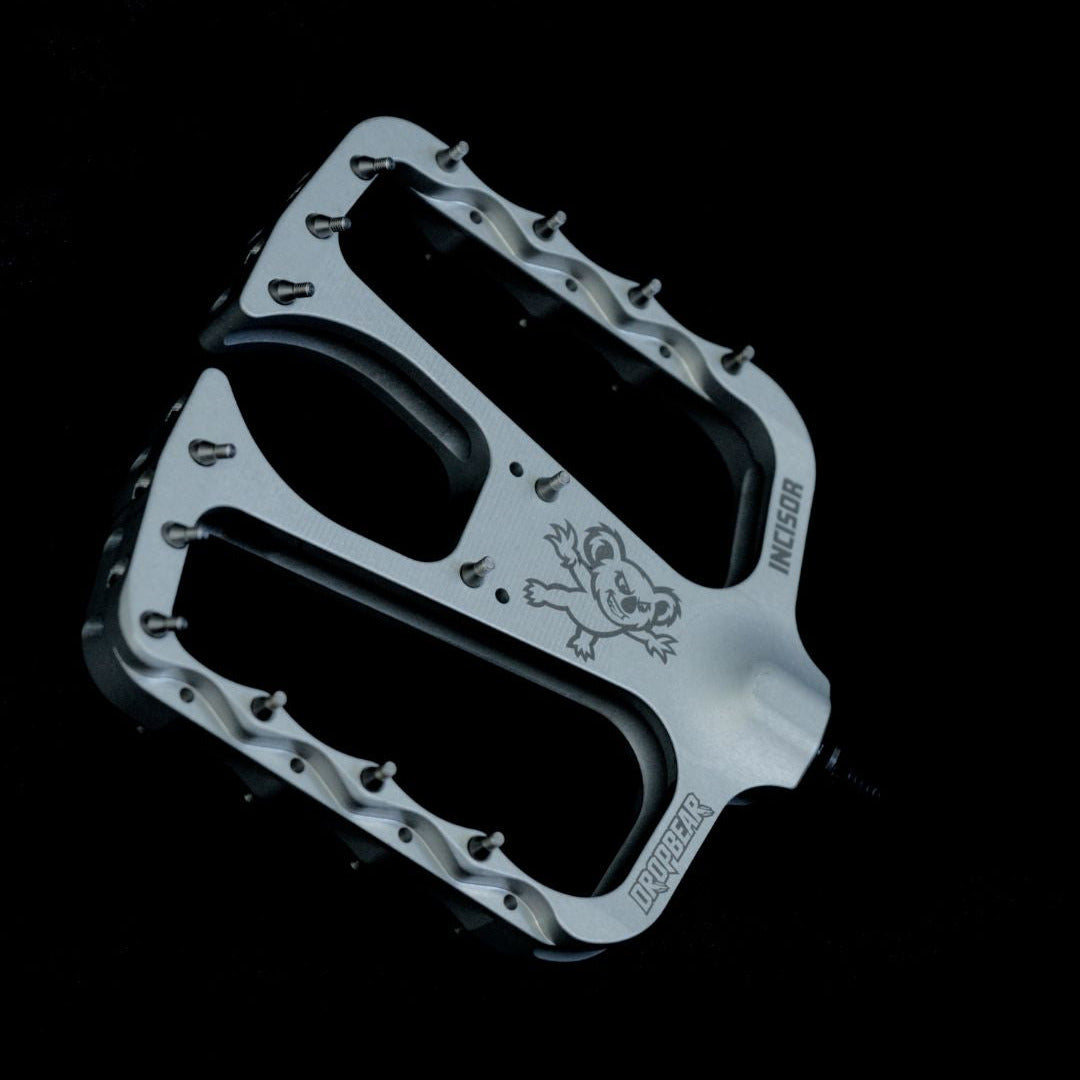 Silver Incisor Flat Pedal